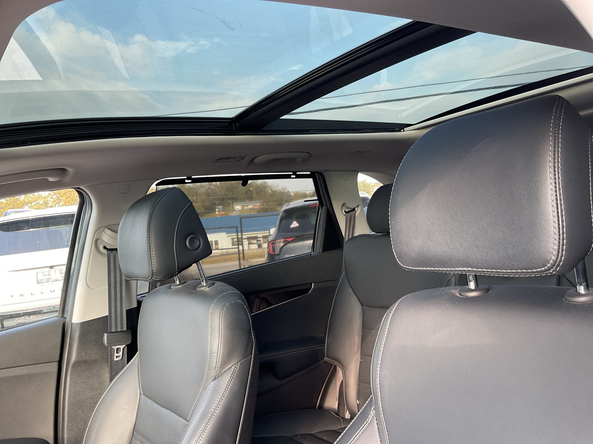 Used 2017 Platinum Graphite Kia EX V6 image 18