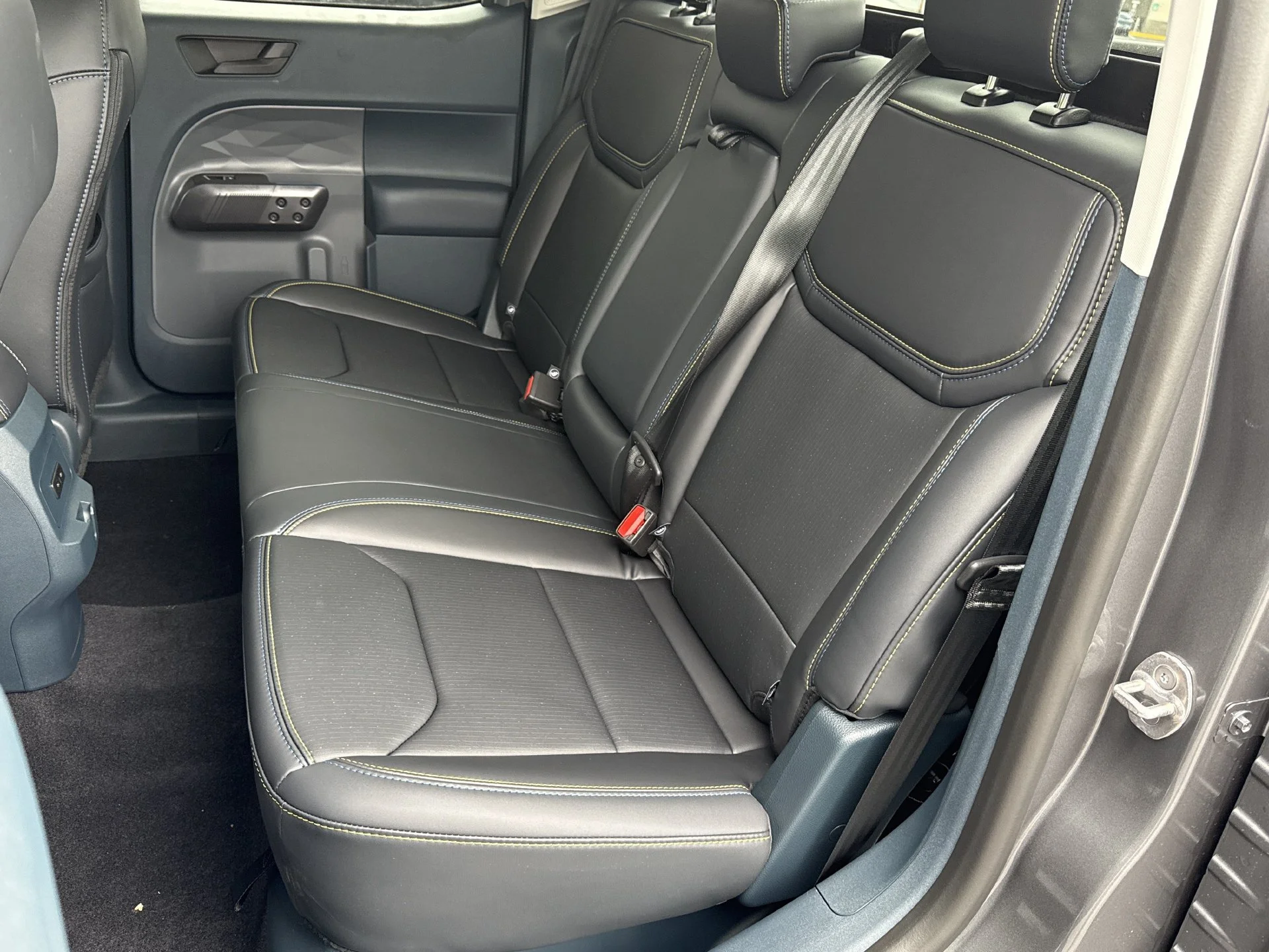 New 2026 Carbonized Gray Metallic Ford Lobo™ image 19