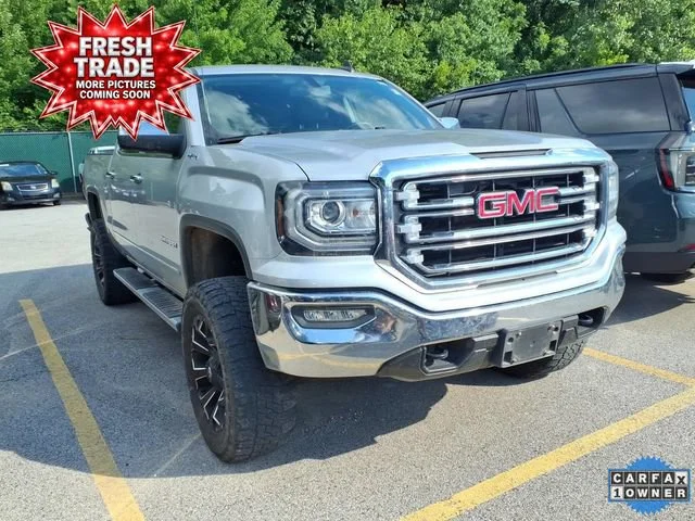 Used 2018 QUICKSILVER METALLIC GMC SLT image 3