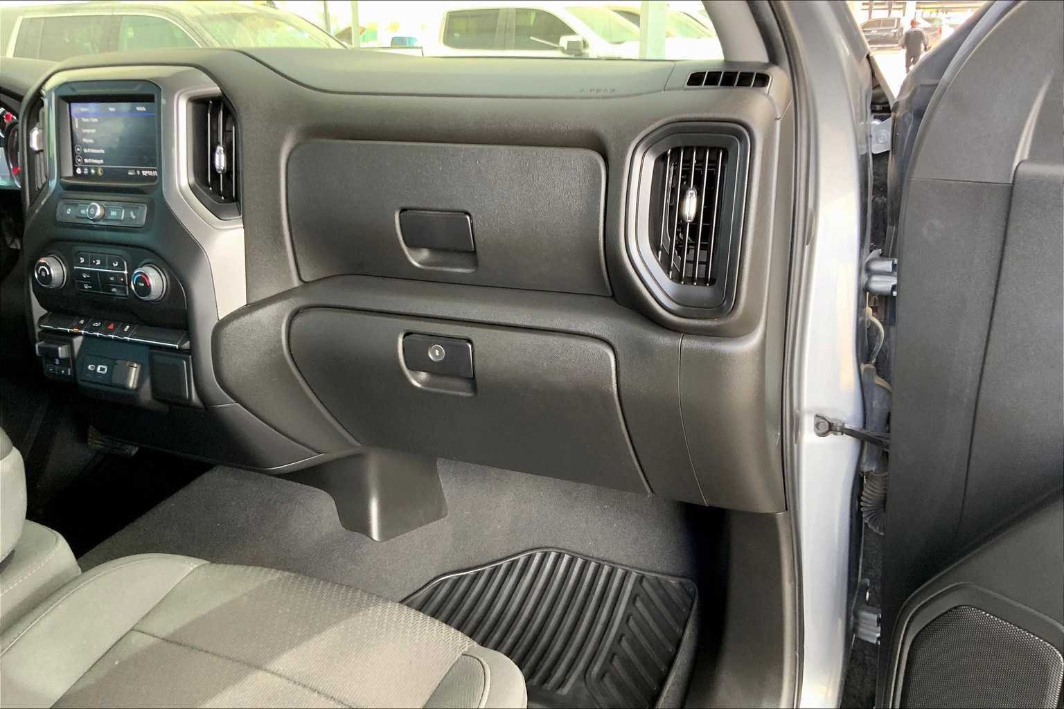 Used 2022 Satin Steel Metallic Chevrolet Custom image 19