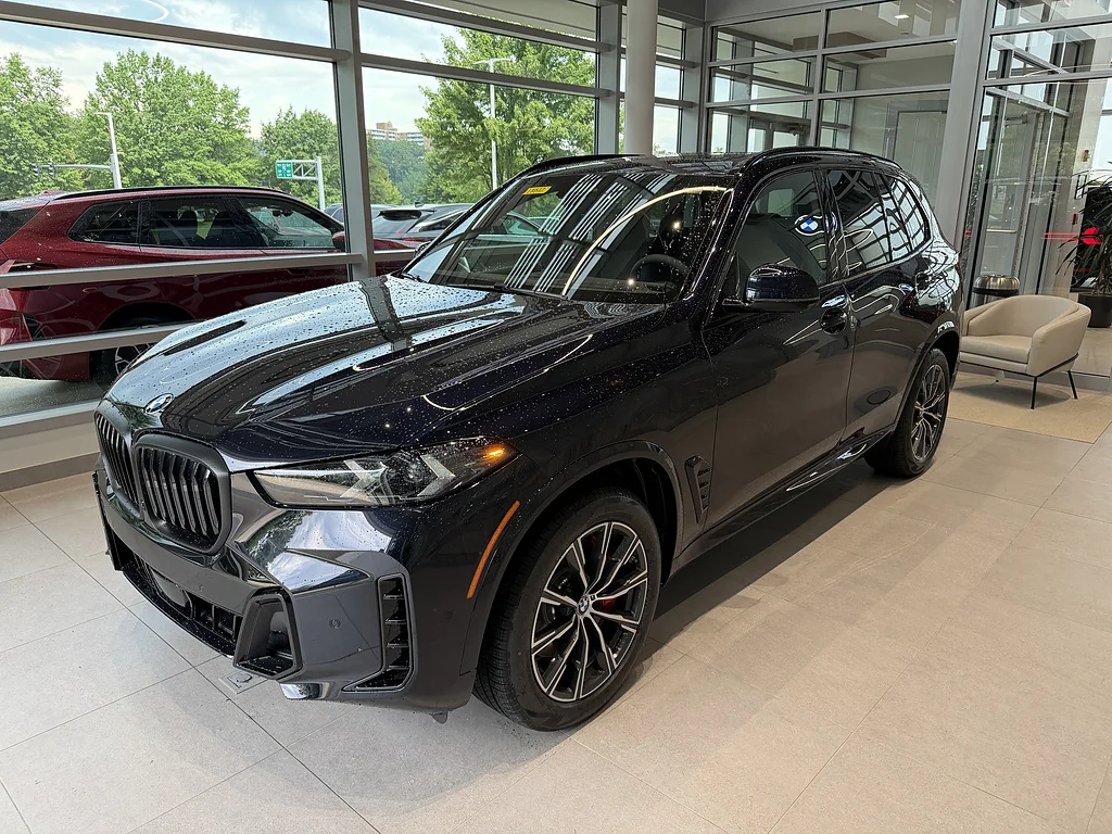 New 2026 Carbon Black Metallic BMW xDrive40i image 3