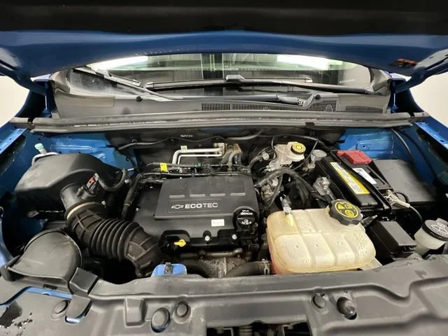 Certified Used 2015 BRILLIANT BLUE METALLIC Chevrolet LT image 29