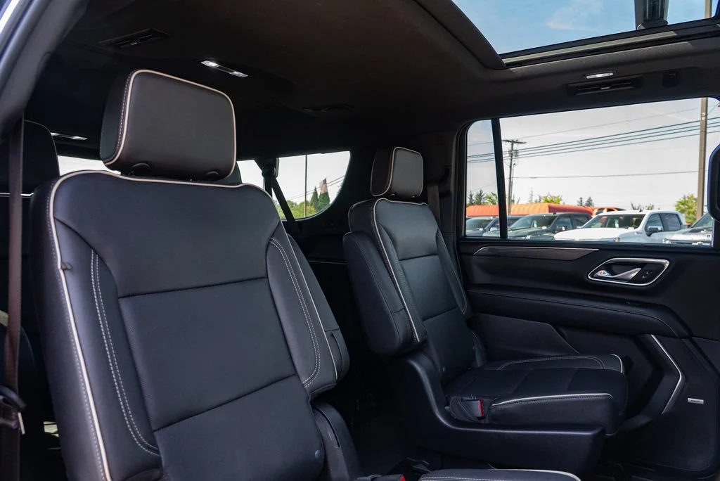 Used 2023 ONYX BLACK GMC SLT image 32