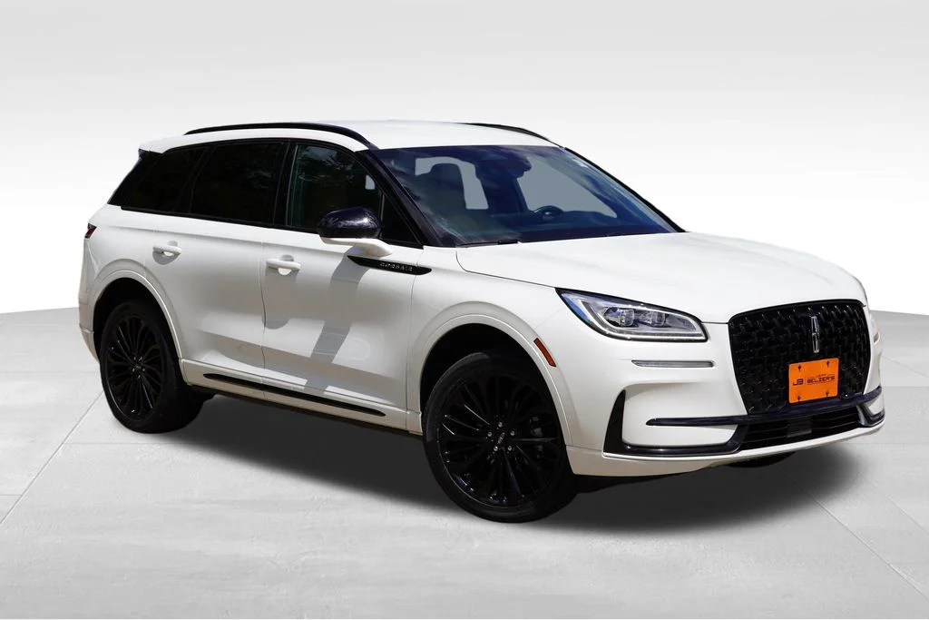 Used 2023 Pristine White Metallic Tri-Coat Lincoln Reserve image 1