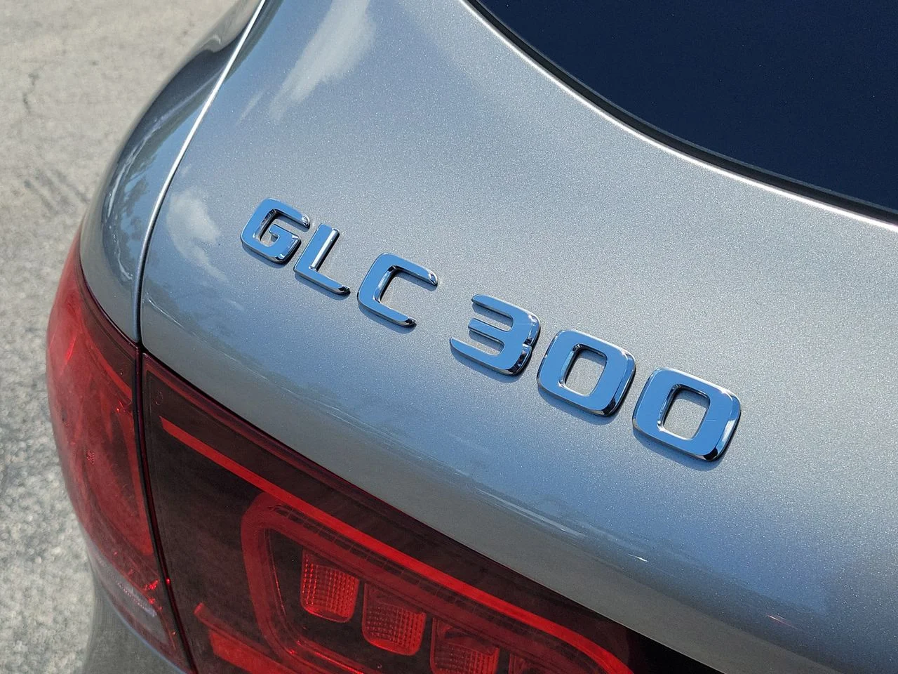 Certified Used 2022 Silver Mercedes-Benz GLC 300 image 7