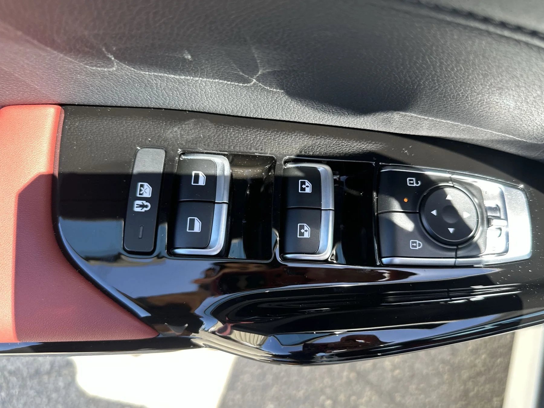 New 2026 Snow White Pearl Kia GT-Line FWD image 17