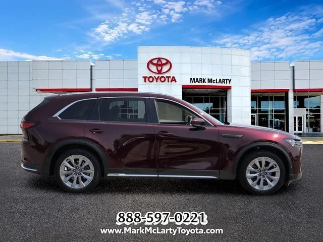 Used 2024 Red Mazda 3.3 Turbo Premium image 5