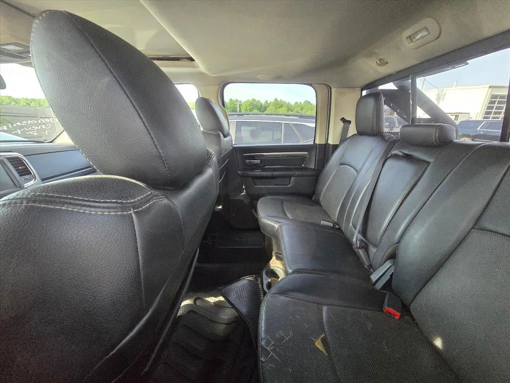 Used 2017 White Ram Sport image 9