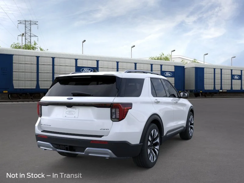 New 2026 Star White Metallic Tri-Coat Ford Platinum™ image 8