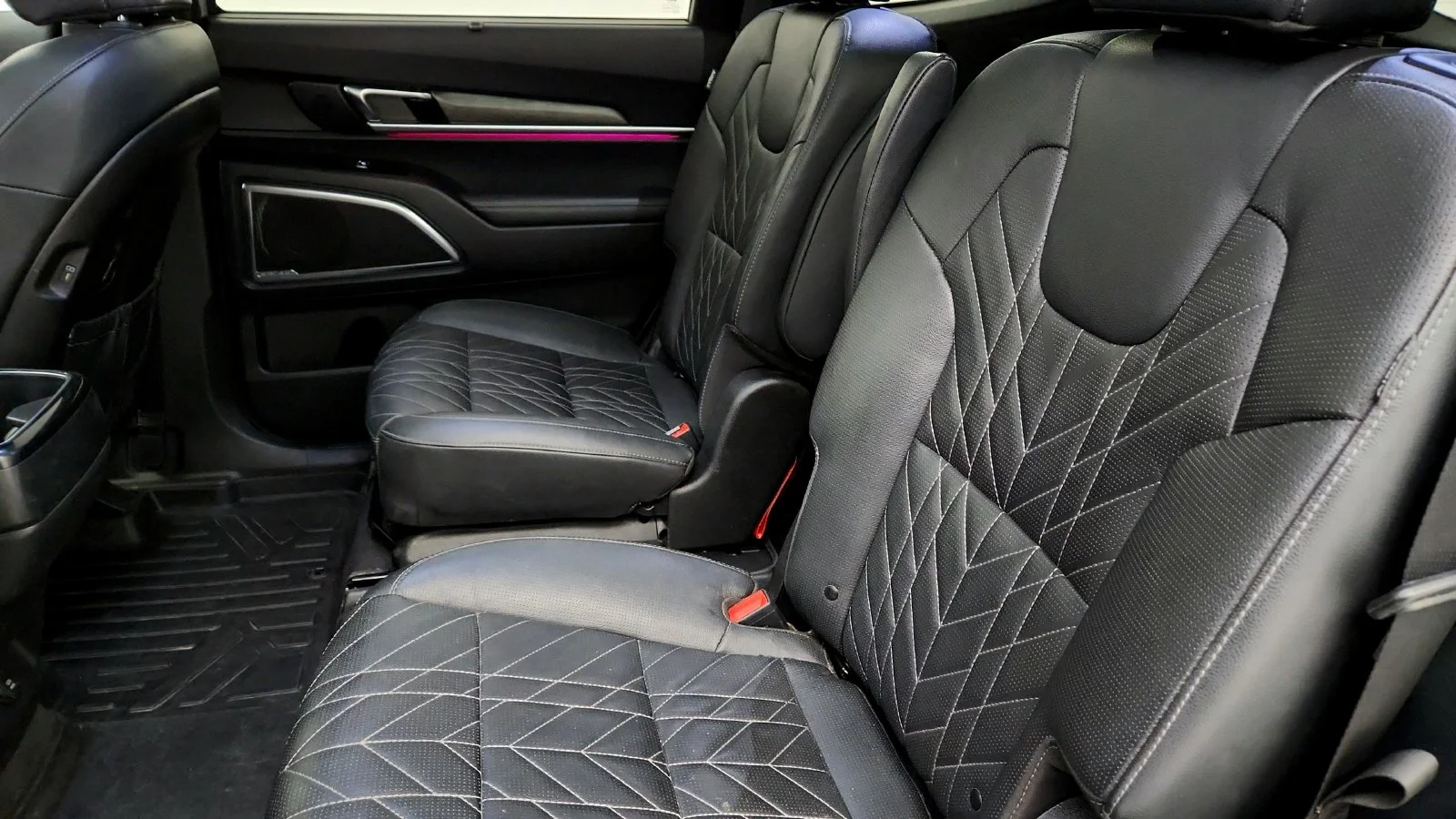 Used 2024 Gray Kia SX X-Line image 38