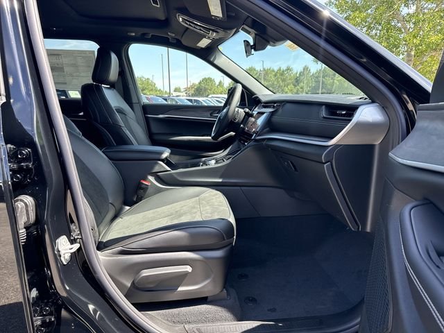 New 2026 Black Jeep Altitude image 14