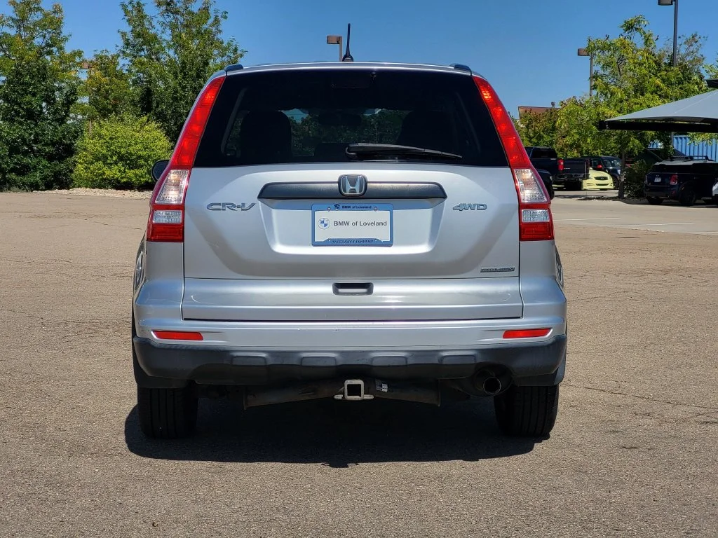 Used 2011 Alabaster Silver Metallic Honda SE image 11
