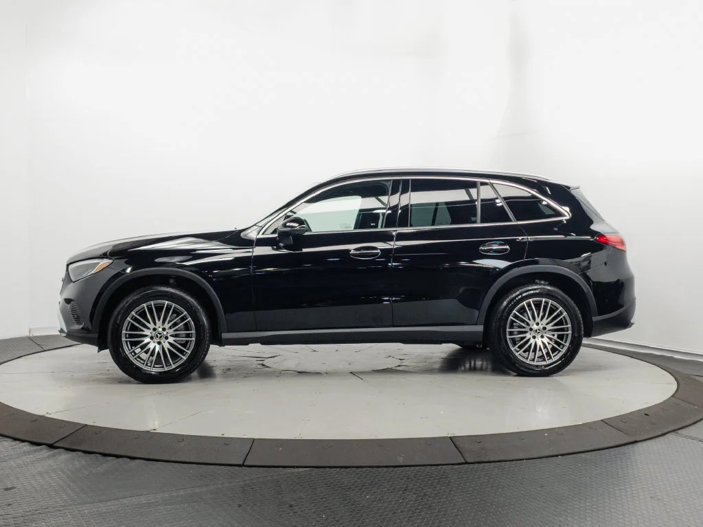 Certified Used 2026 Black Mercedes-Benz GLC 300 image 4