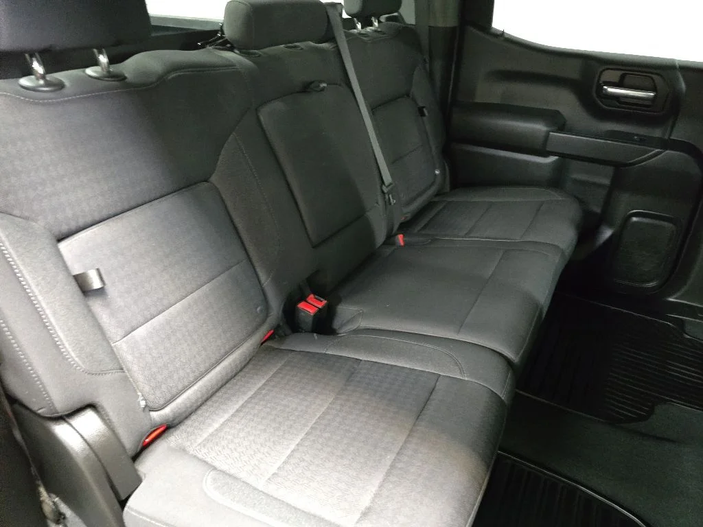 Used 2023 Red Chevrolet Custom image 16