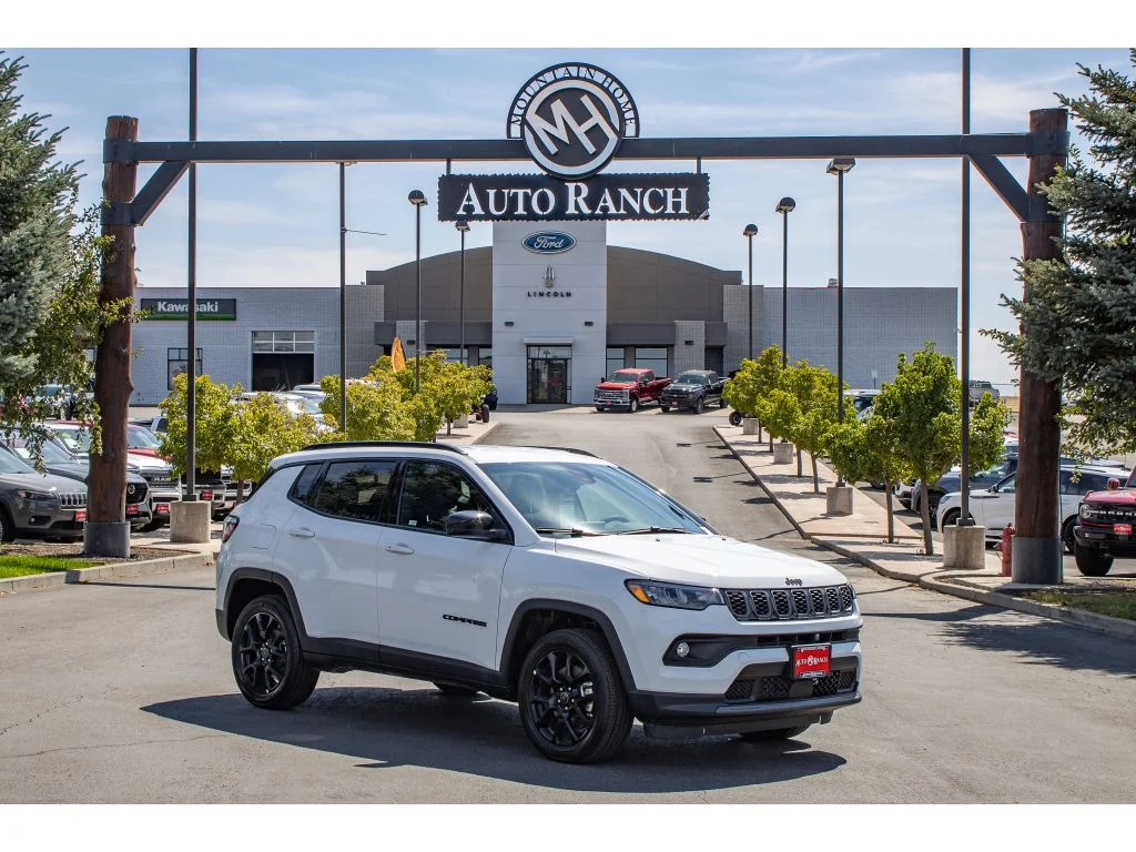 2026 Jeep Compass Latitude Altitude