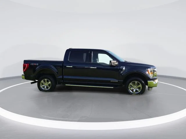 Used 2023 Blue Ford XLT image 9