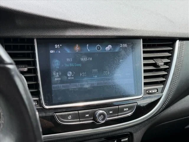 Used 2020 White Buick Preferred image 22