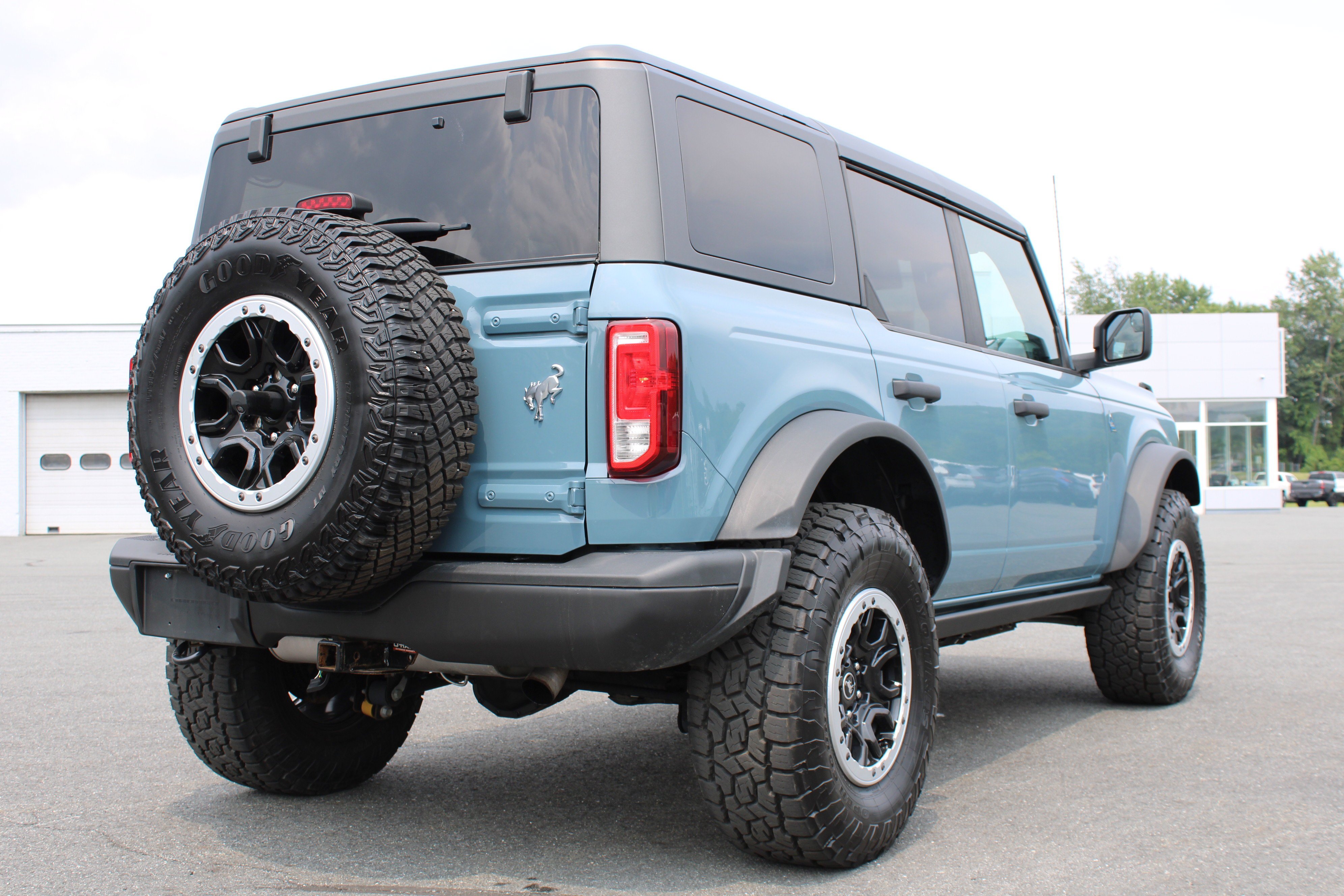 Used 2023 Blue Ford  image 8