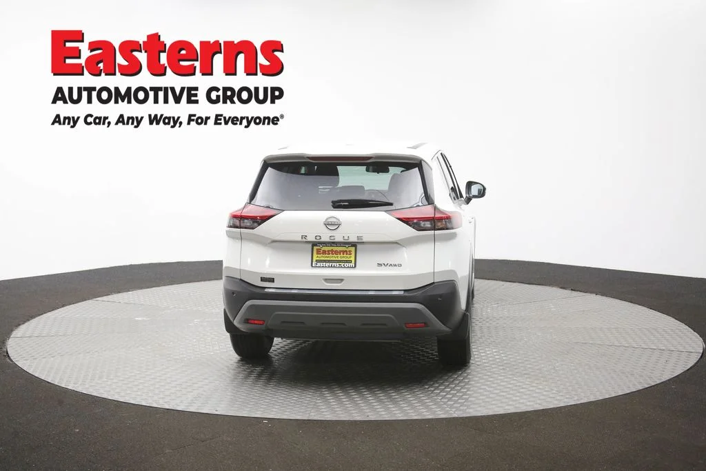 Used 2023 White Nissan SV image 37