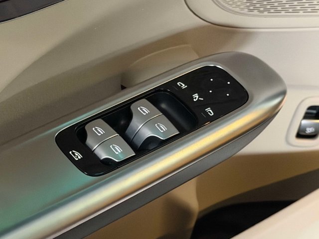Certified Used 2023  Mercedes-Benz C 300 image 15