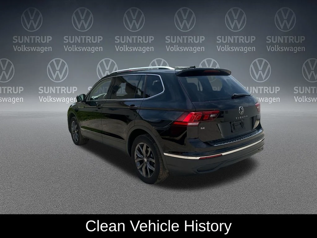 Used 2023 Black Volkswagen 2.0T SE image 4