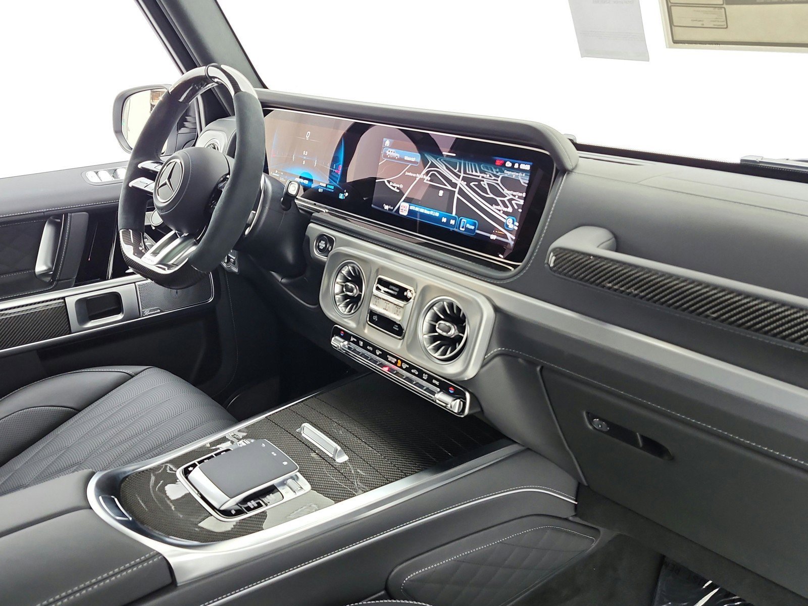 New 2026 MANUFAKTUR Moonlight White Metallic Mercedes-Benz AMG® G 63 SUV image 38
