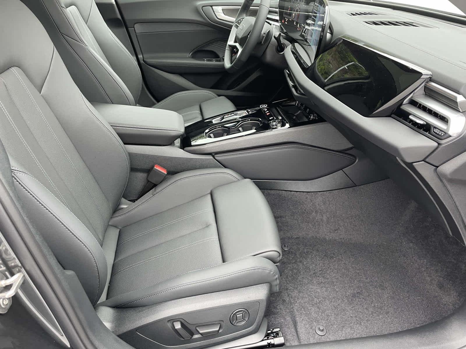 New 2026 6Y6Y/ Audi Premium Plus image 21