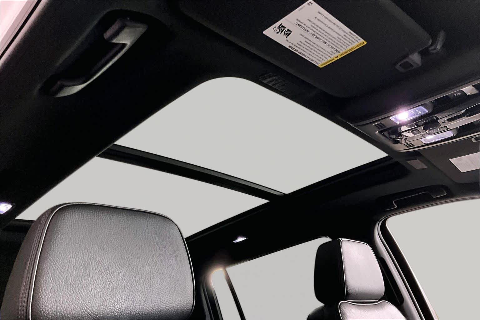 2026 GMC Yukon XL Denali - Photo 13