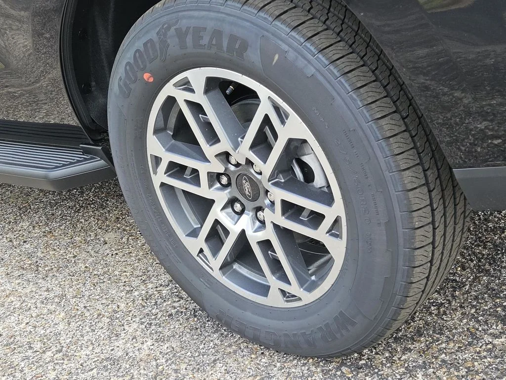 New 2026 Agate Black Metallic Ford Active image 9