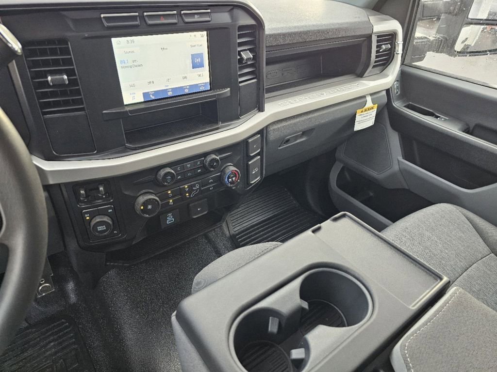 New 2024 Oxford White Ford XL image 28
