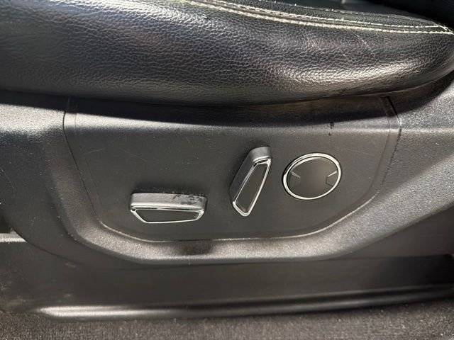 Used 2018 Red Ford Lariat image 12