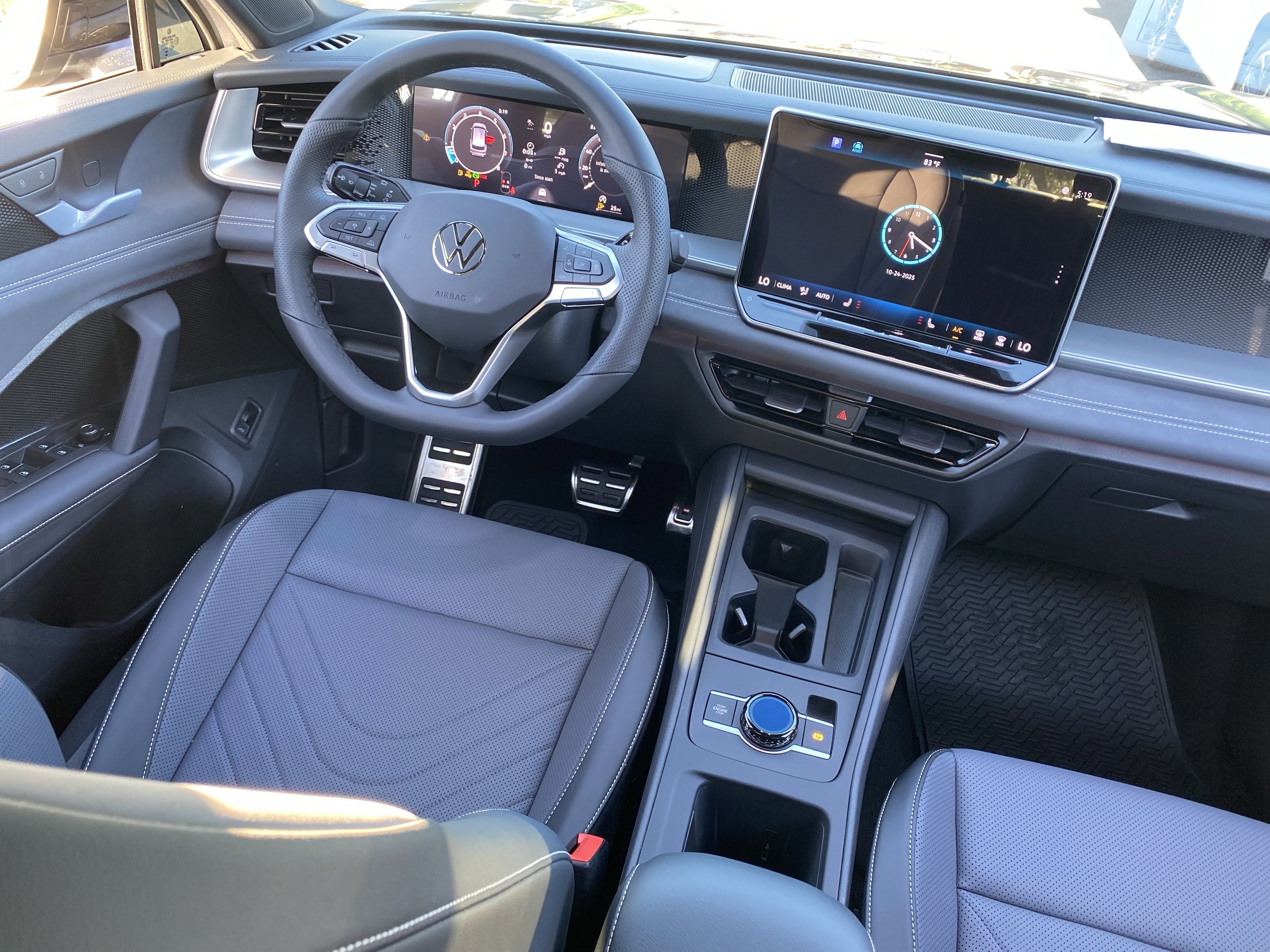 2026 Volkswagen Tiguan SE R-LINE BLACK - Photo 10