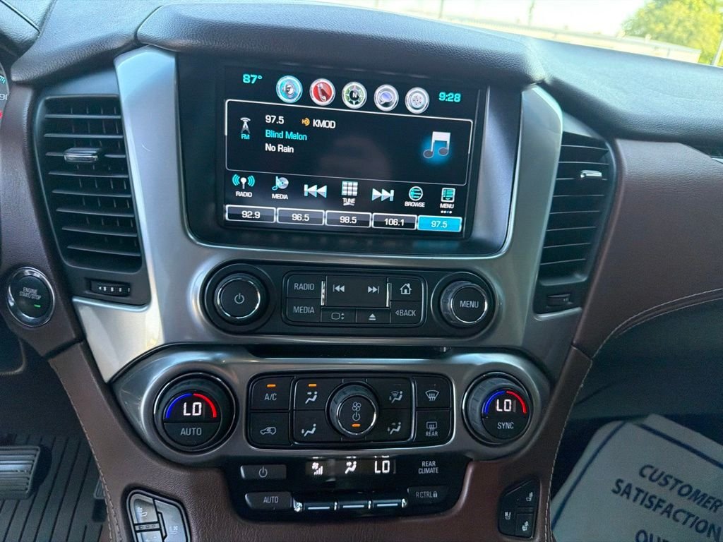Used 2018 White Chevrolet Premier image 17