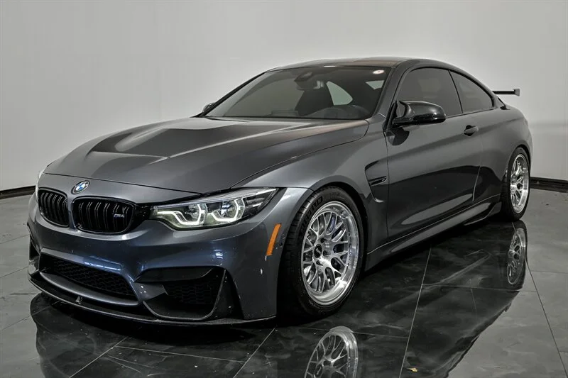 Used 2018 Mineral Grey Metallic BMW COMPETITION image 5