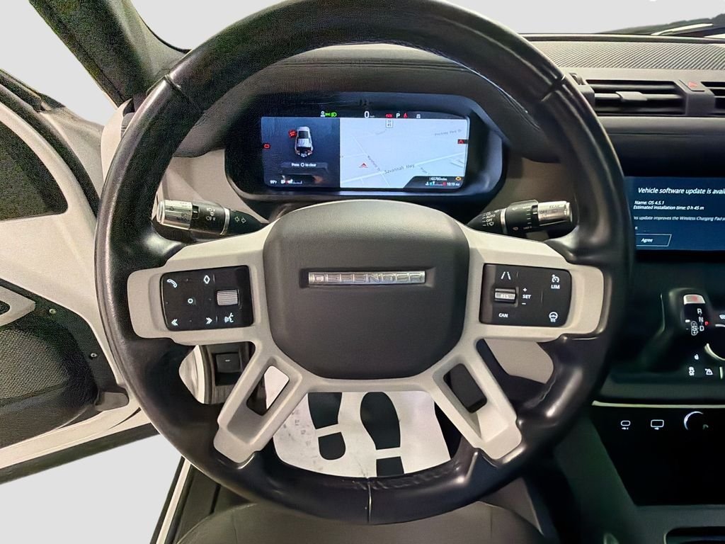 Used 2021 White Land Rover SE image 12