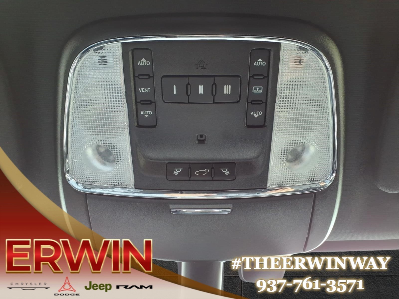 Used 2019 Granite Crystal Metallic Clear Coat Jeep Overland image 22