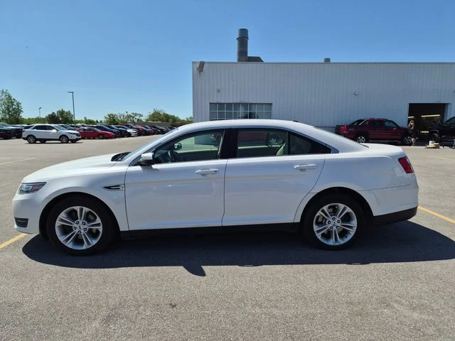 Used 2018 White Ford SEL image 8
