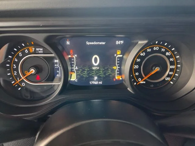 Used 2024 Gray Jeep Mojave image 32