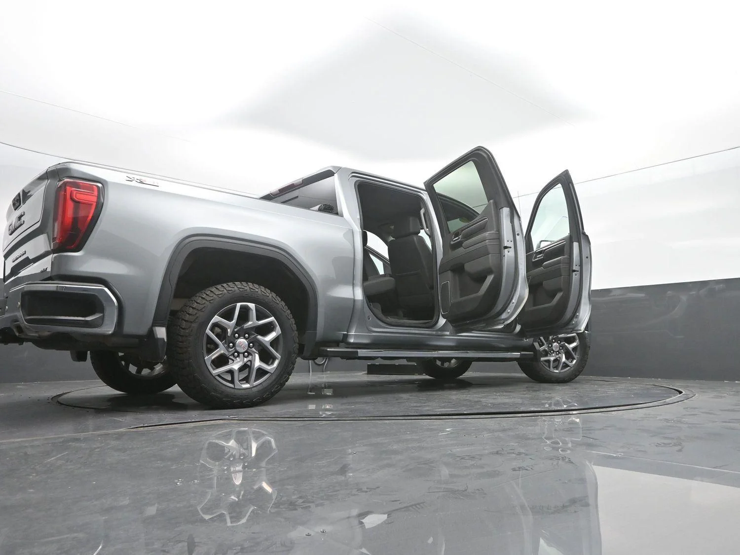 Used 2023 SILVER                    GMC  image 56