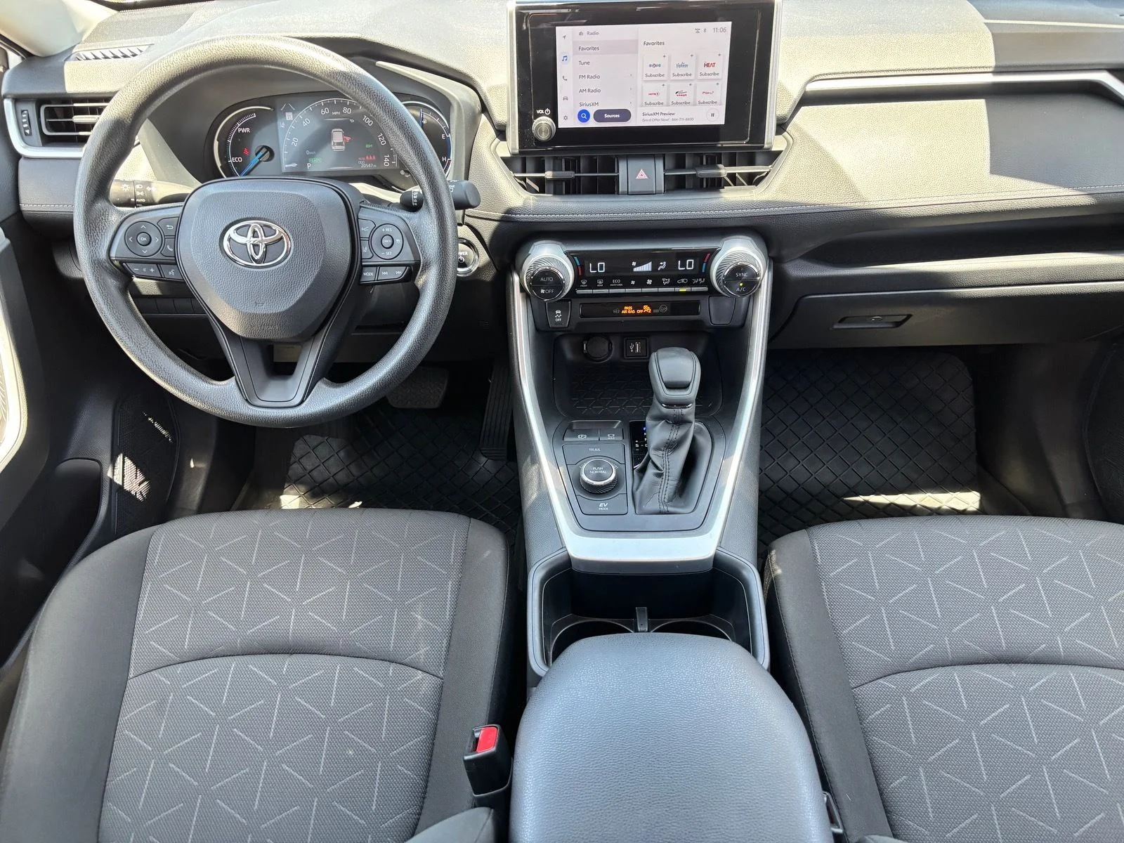 Used 2024 Ice Cap Toyota XLE image 11
