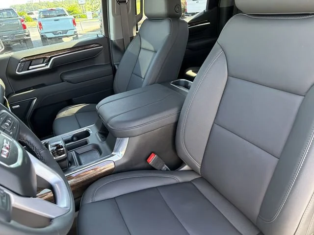 New 2026 Summit White GMC Elevation image 19