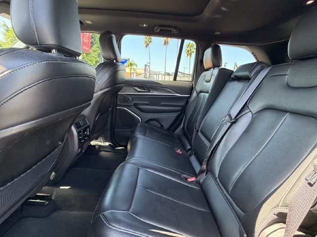 Used 2024  Jeep 4xe image 31