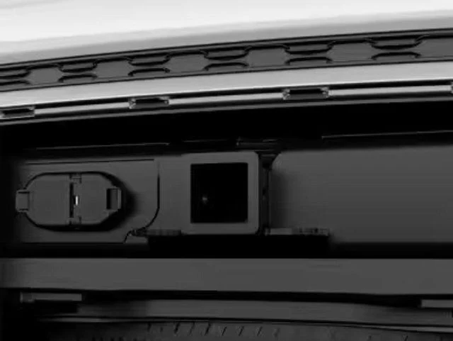 New 2026 Bright White Clear-Coat Exterior Paint Jeep Altitude image 6