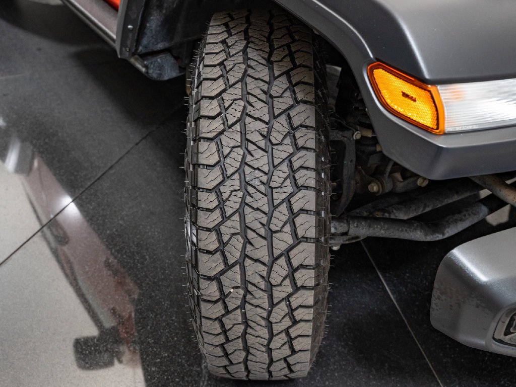 Used 2023 Punkn Metallic Clearcoat Jeep Willys image 47