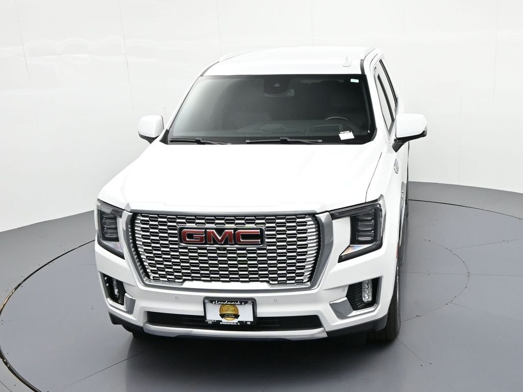 Used 2023 White GMC Denali image 16