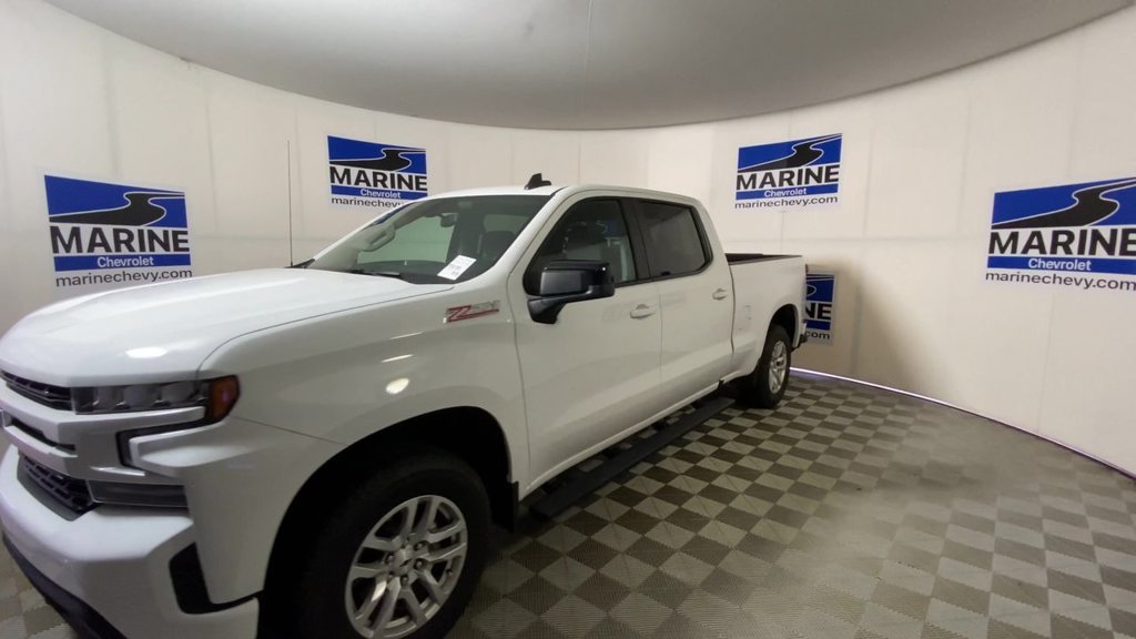 Used 2022 SUMMIT WHITE Chevrolet RST image 6