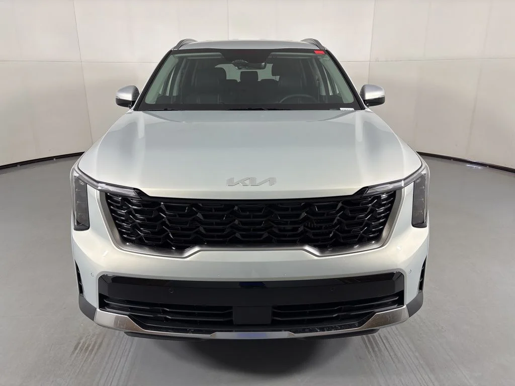 New 2026 Ivory Silver Kia EX image 3