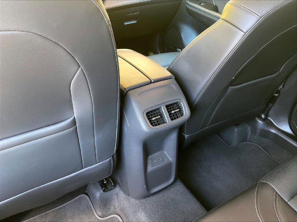 Used 2024 Gray Buick Preferred image 28