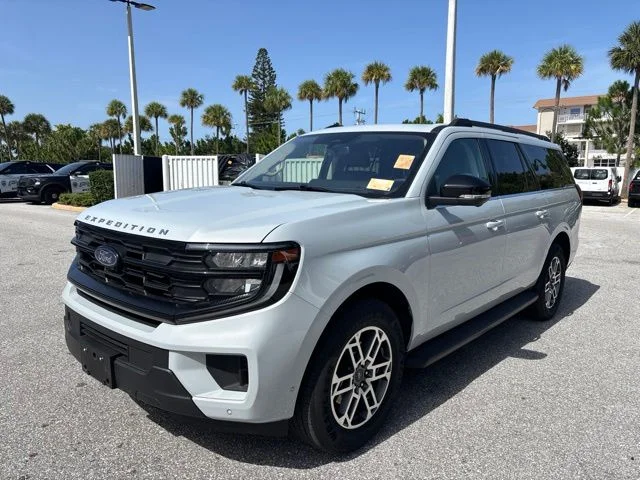 Certified Used 2025 Silver Metallic Ford Active image 33