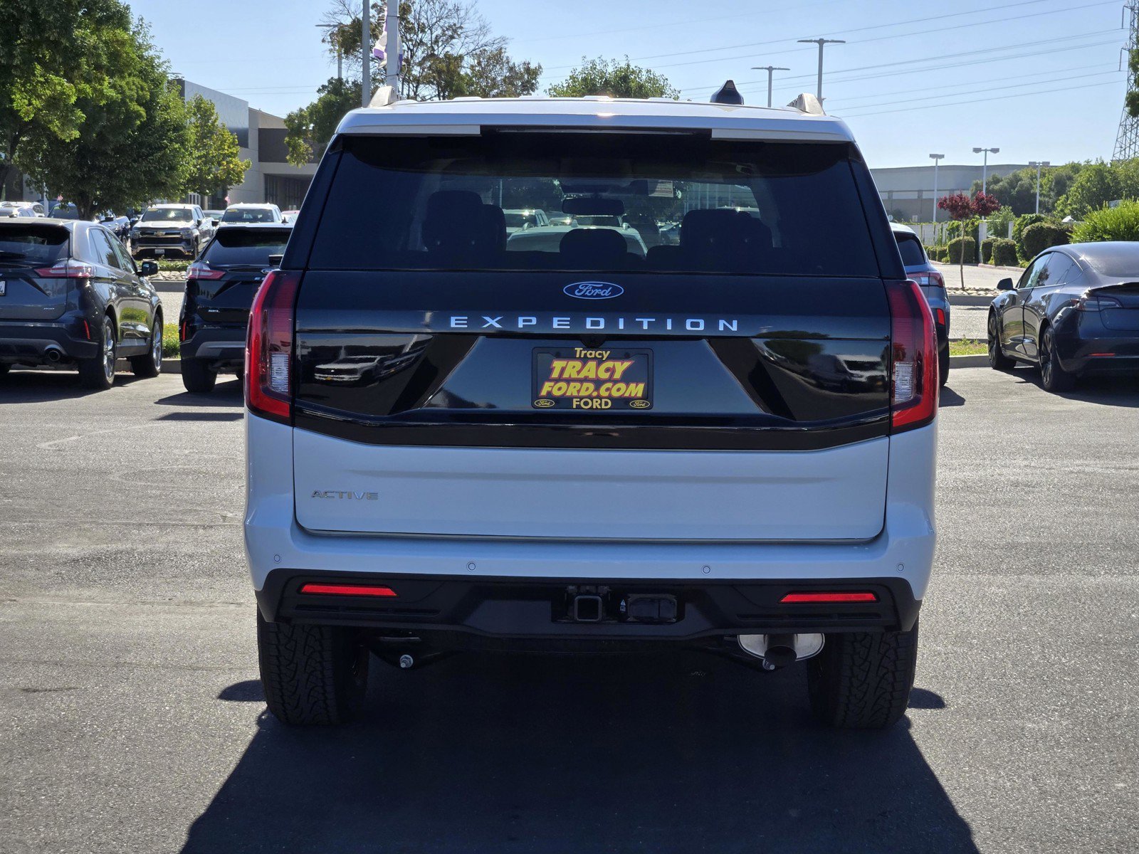 New 2026 Oxford White Ford Active image 5